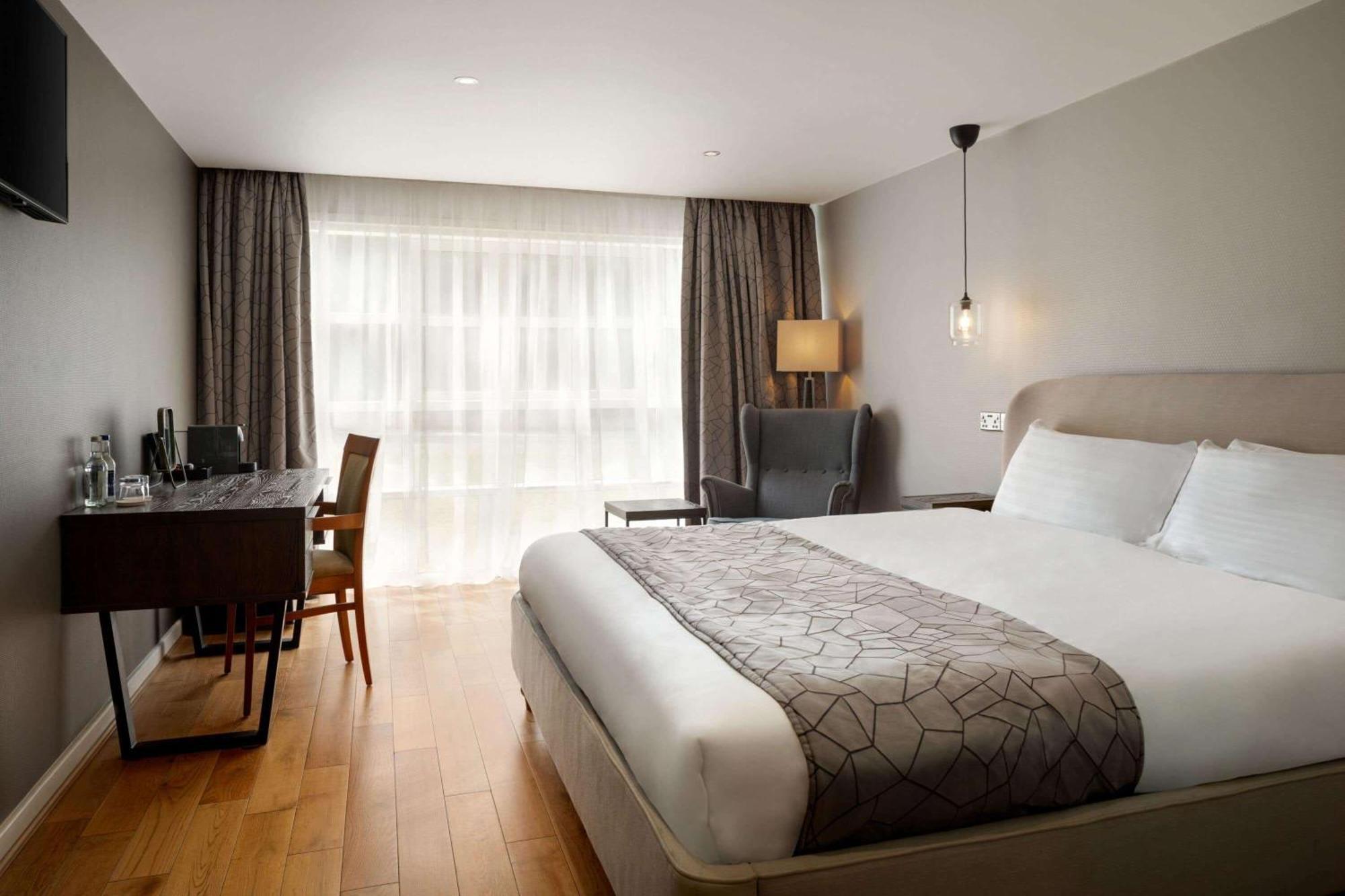Heritage Park Pontypridd, Trademark Collection By Wyndham 3*